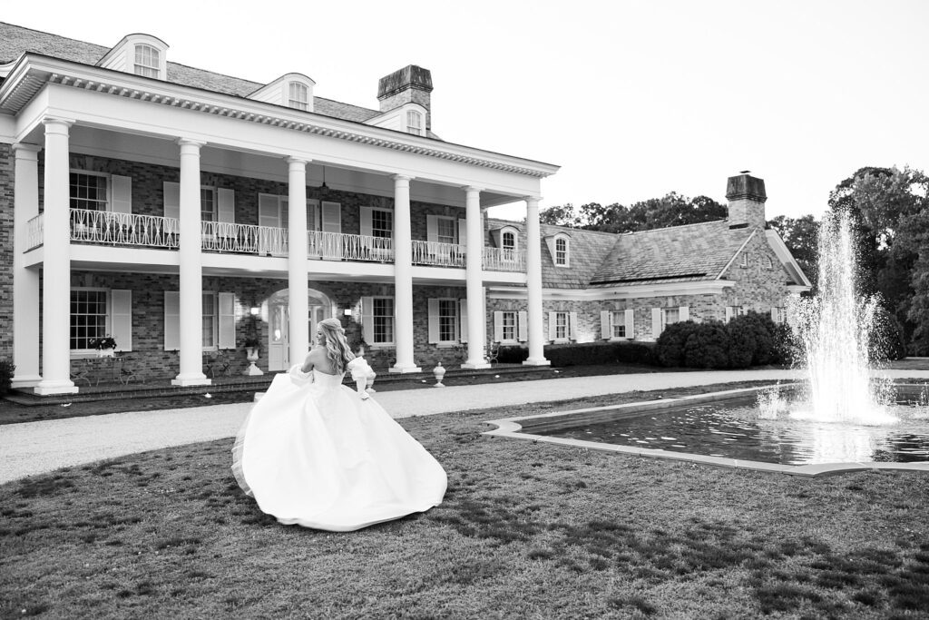Elegant bridal photography at Abney Hall in Greenville, South Carolina